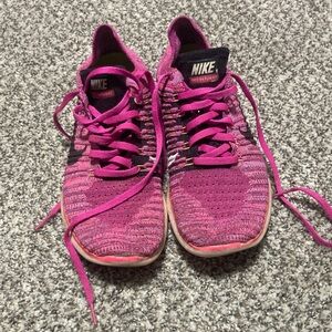 Nike Women's Fuchsia Athletic Shoes